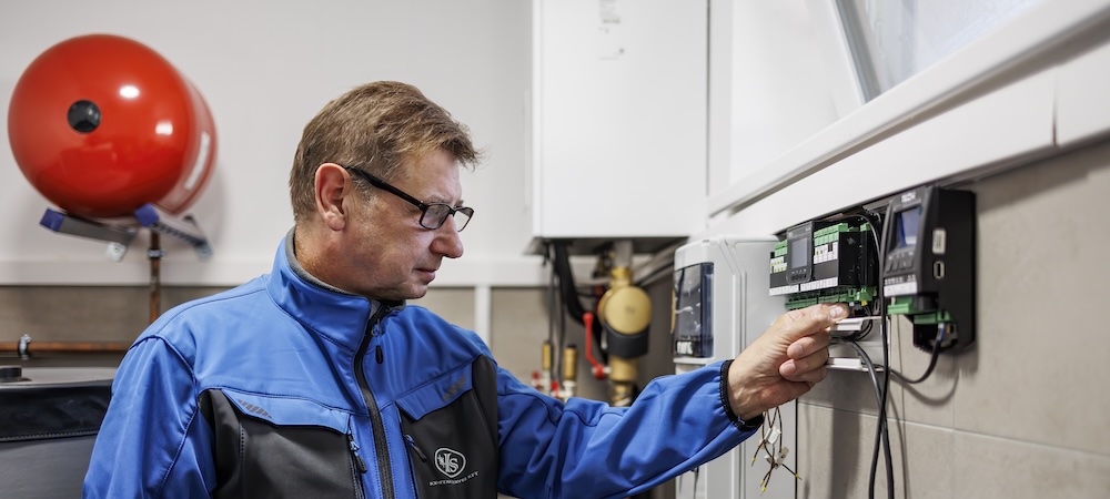 Don't risk, rely on experts regarding your heat pump system!