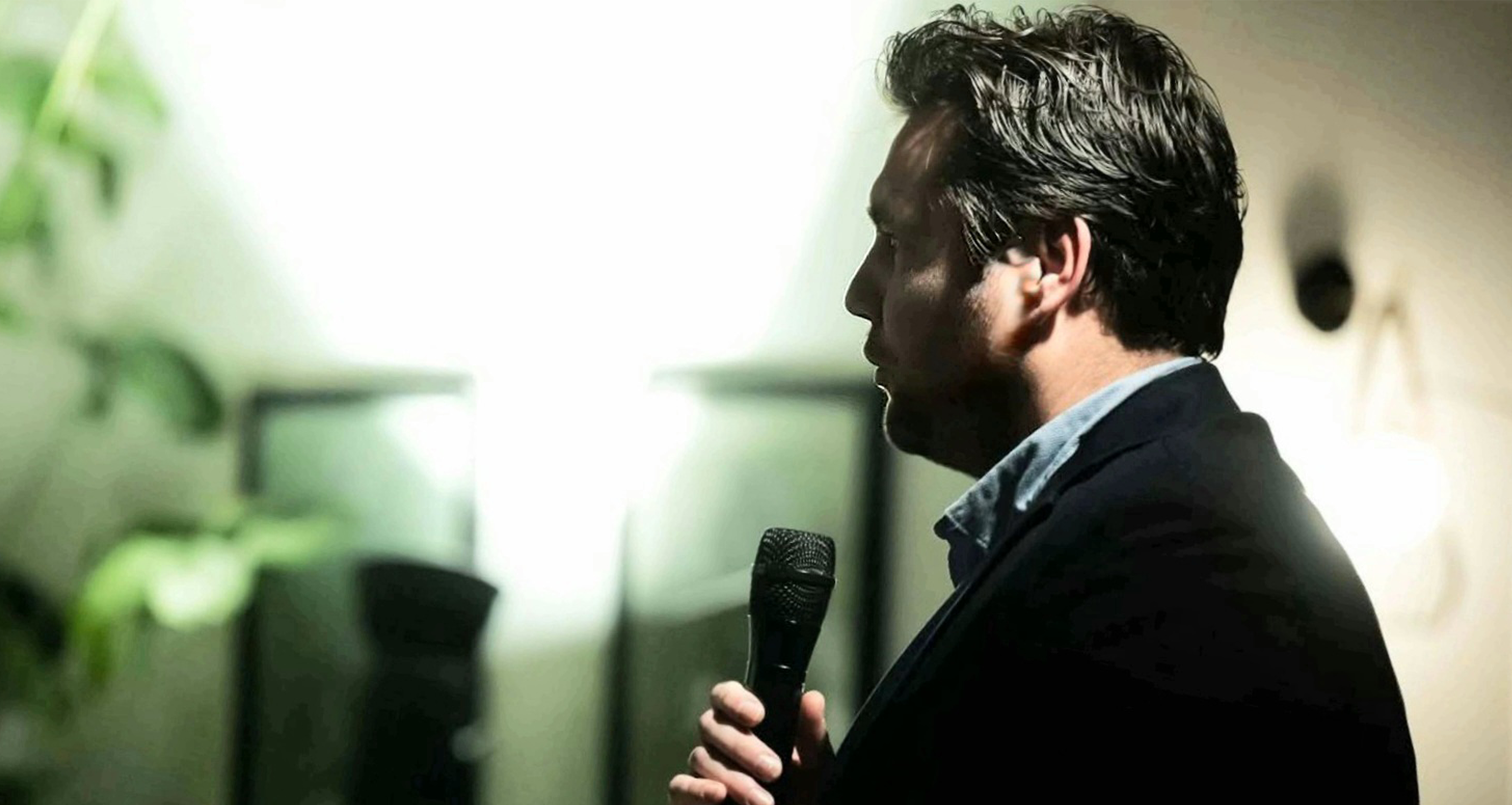 S&uuml;tő Antoni&oacute; &uuml;zletfejleszt&eacute;si &eacute;s marketingigazgat&oacute;